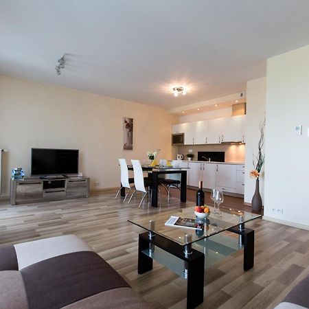 Pcd Aparthotel Ochota Warschau Buitenkant foto