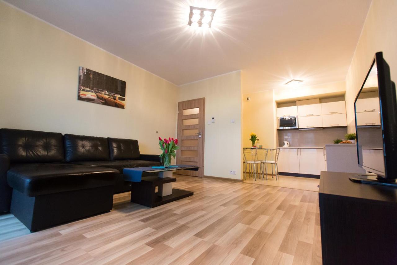 Pcd Aparthotel Ochota Warschau Buitenkant foto