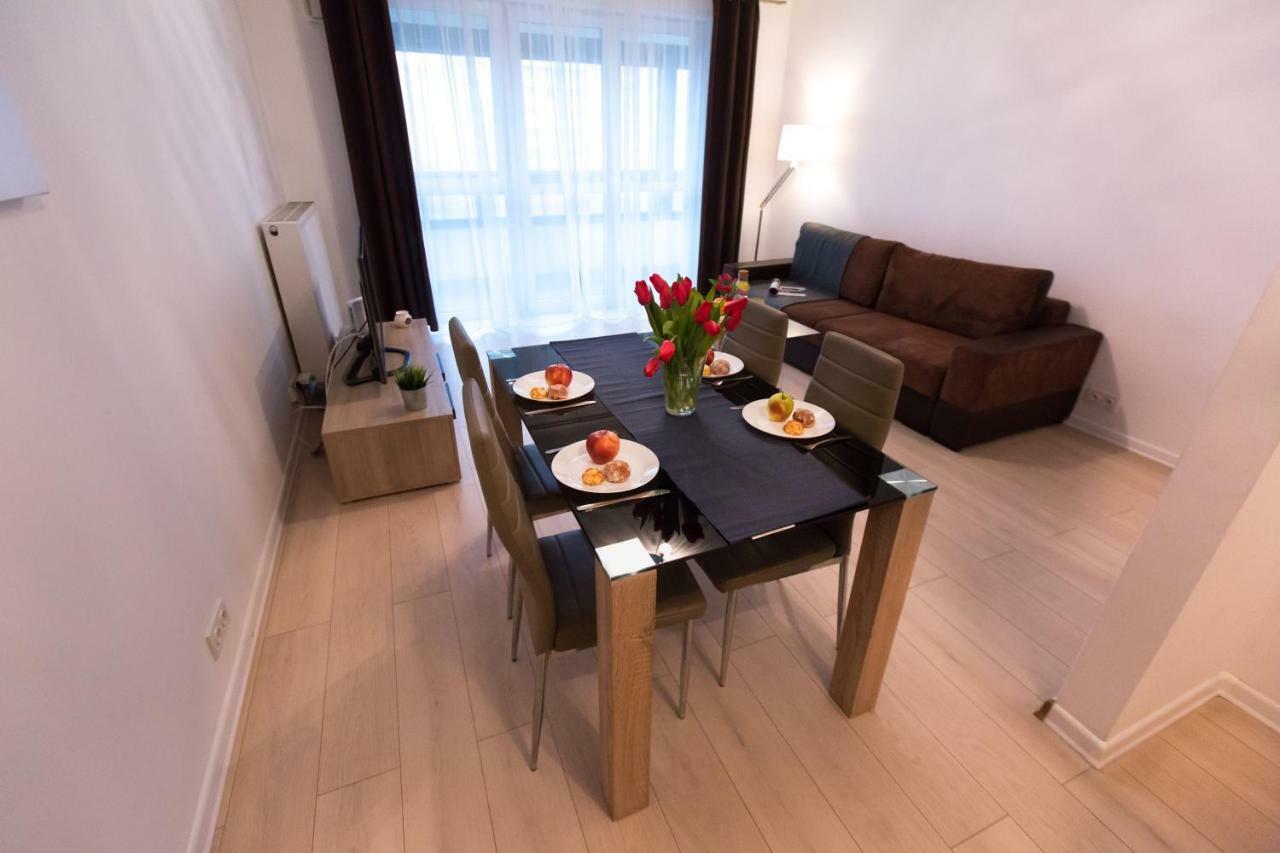 Pcd Aparthotel Ochota Warschau Buitenkant foto