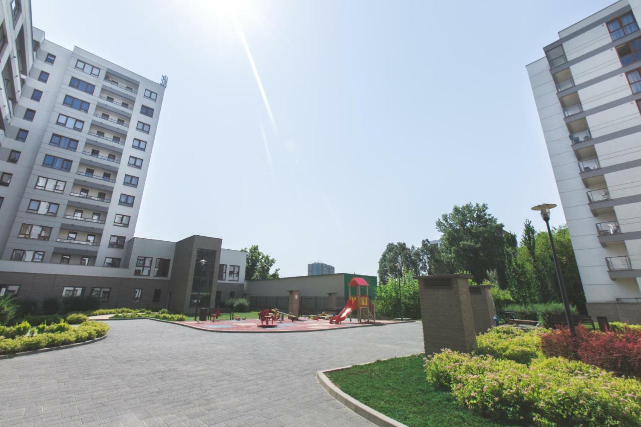 Pcd Aparthotel Ochota Warschau Buitenkant foto