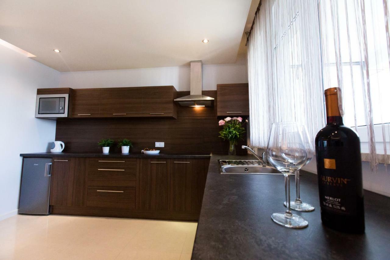 Pcd Aparthotel Ochota Warschau Buitenkant foto
