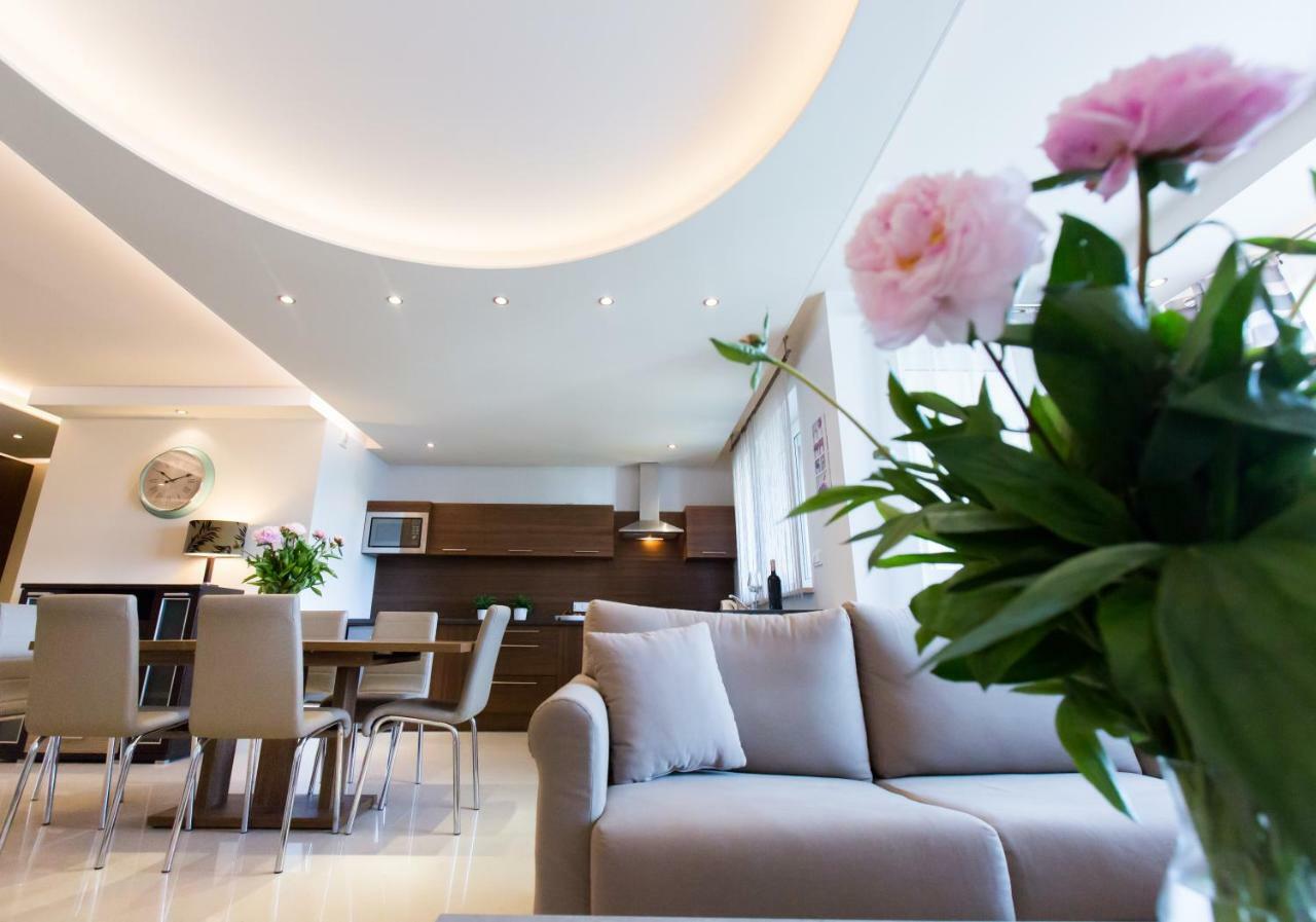 Pcd Aparthotel Ochota Warschau Buitenkant foto